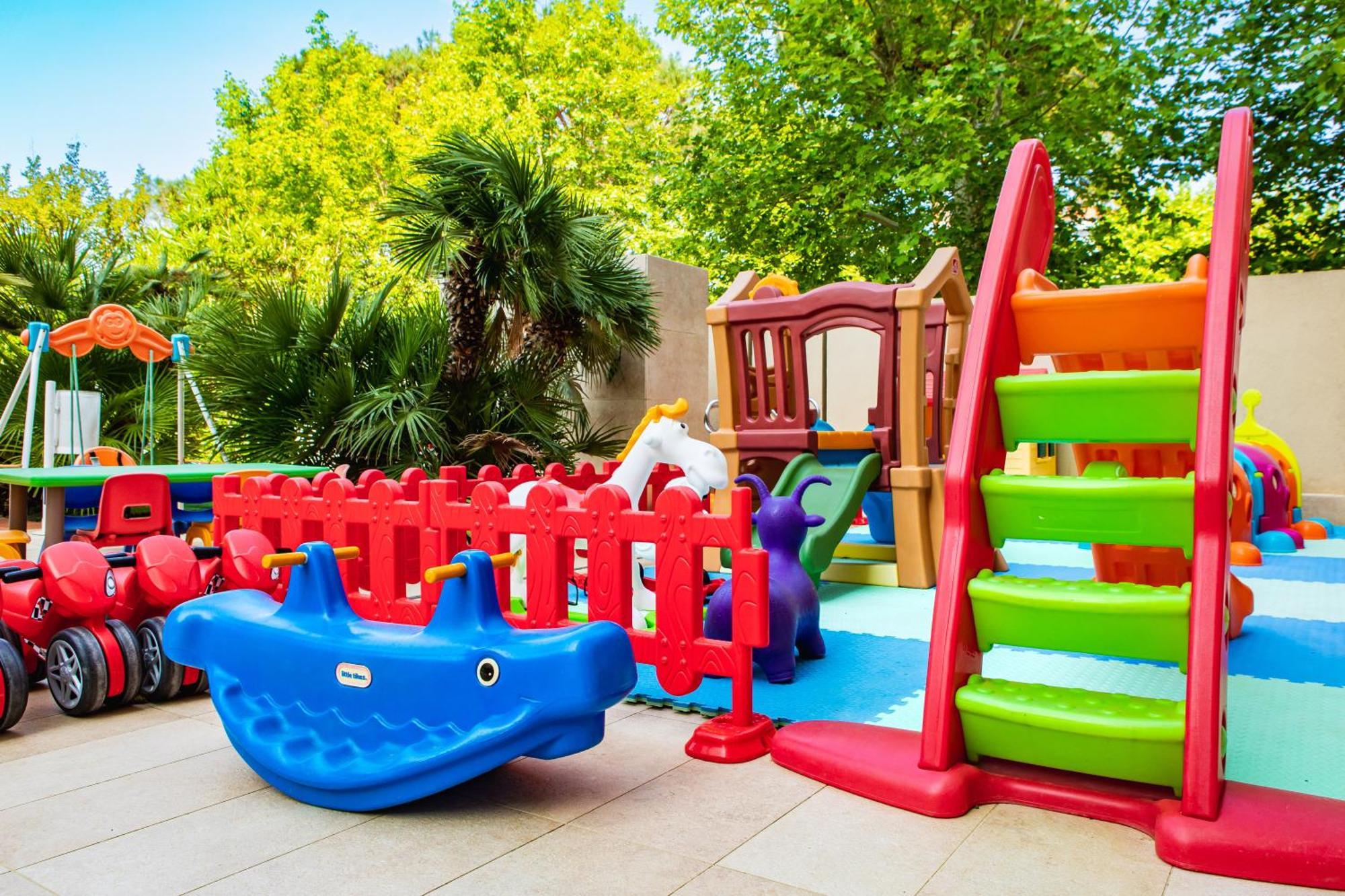 צ'סנטיקו Hotel Caravelle מראה חיצוני תמונה